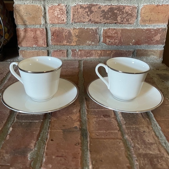 Vtg Royal Doulton English Fine Bone China Footed Cup & Saucer Set of 2 - Picture 1 of 6